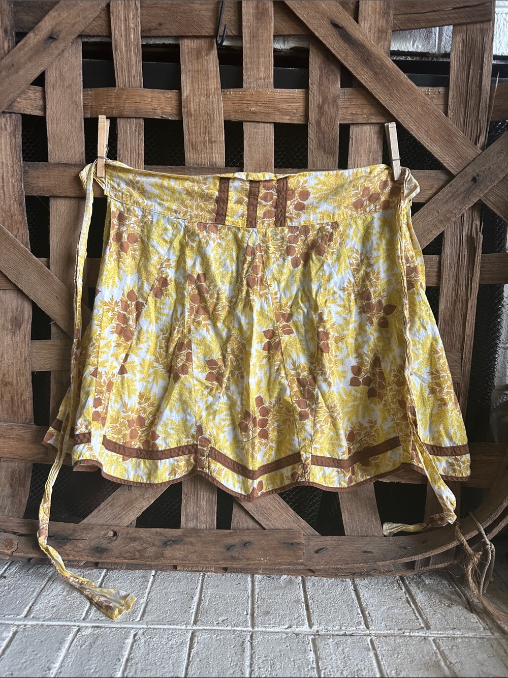 Handmade Vintage apron, yellows and browns (50)